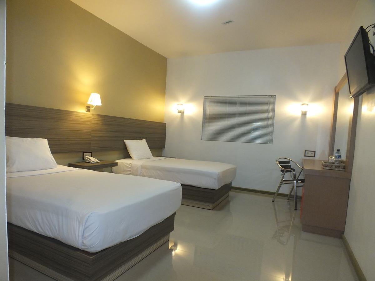 ZAMRUD MALIOBORO HOTEL 2⋆ ::: YOGYAKARTA, INDONESIA ::: COMPARE HOTEL RATES